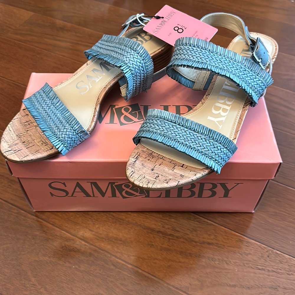 NWT Sam & Libby Ivette Low Heeled Fringe Sandal in Blue